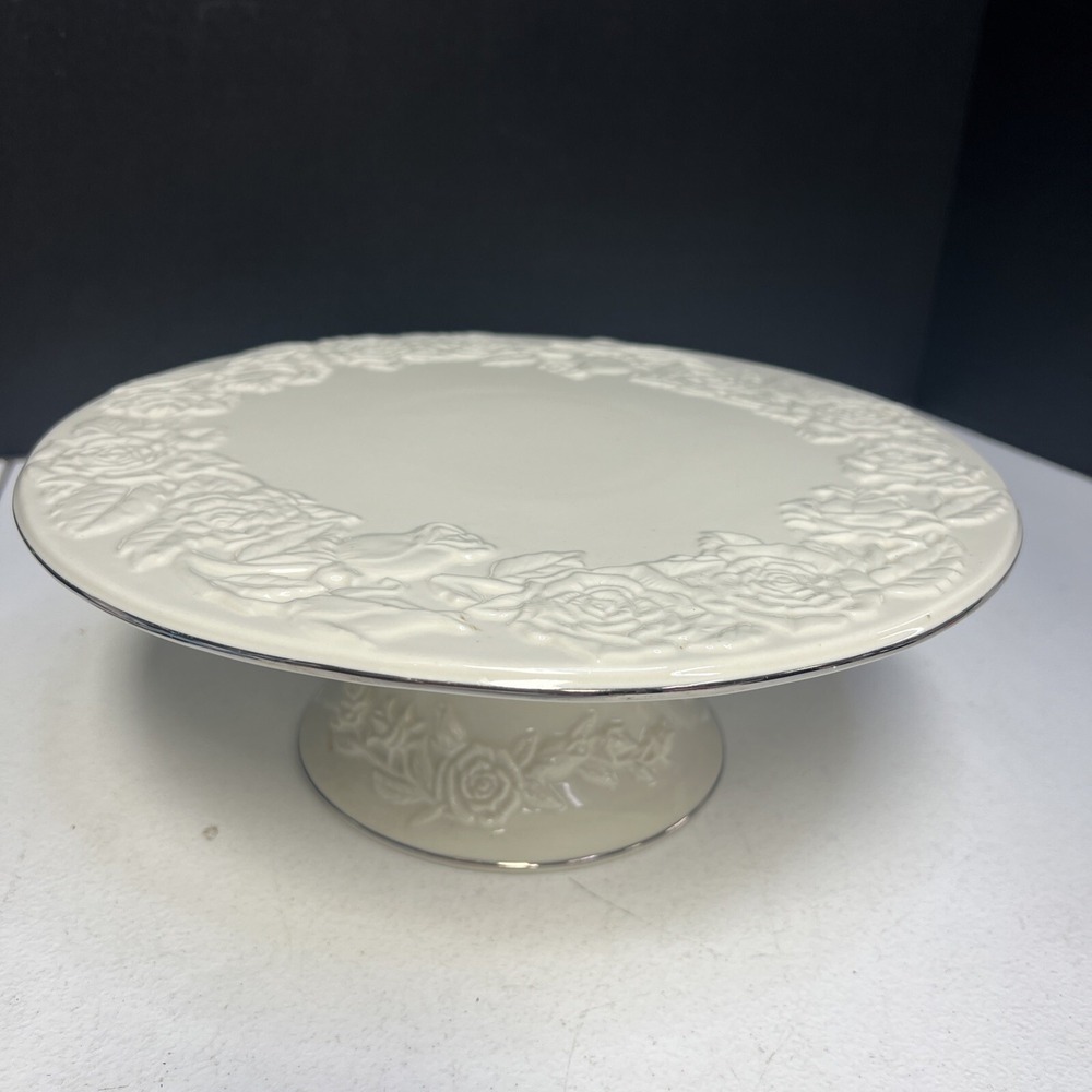 ROYAL LIMITED Ivory Porcelain Pedestal Cake Plate ~ Dimensional Roses